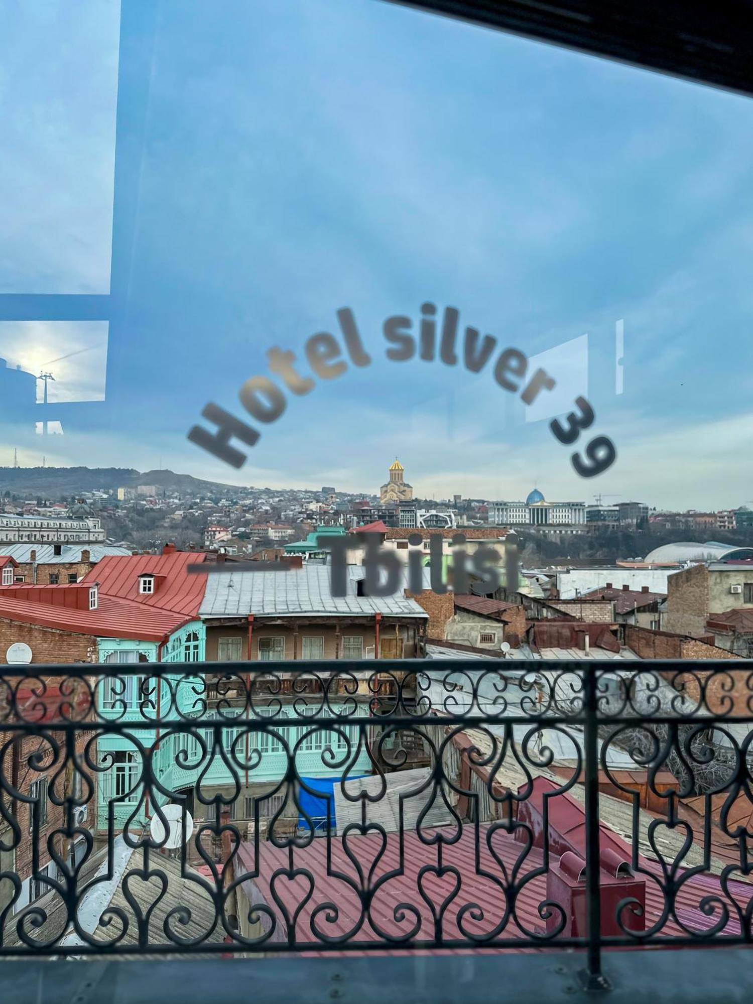 Silver 39 Corner Hotel Tbilisi ภายนอก รูปภาพ